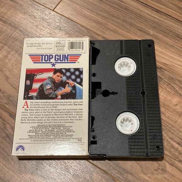 Vintage Top Gun VHS tape - Picture 5 of 5